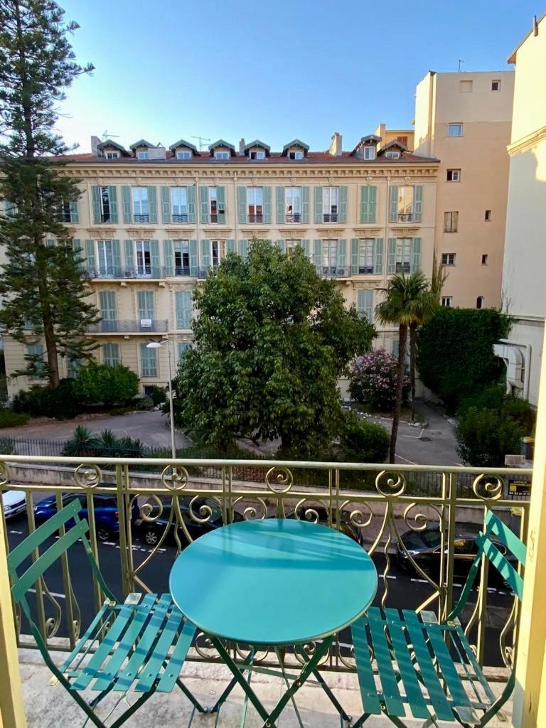 Appartement Nicois Au Coeur Du Triangle D'Or Nizza Kültér fotó